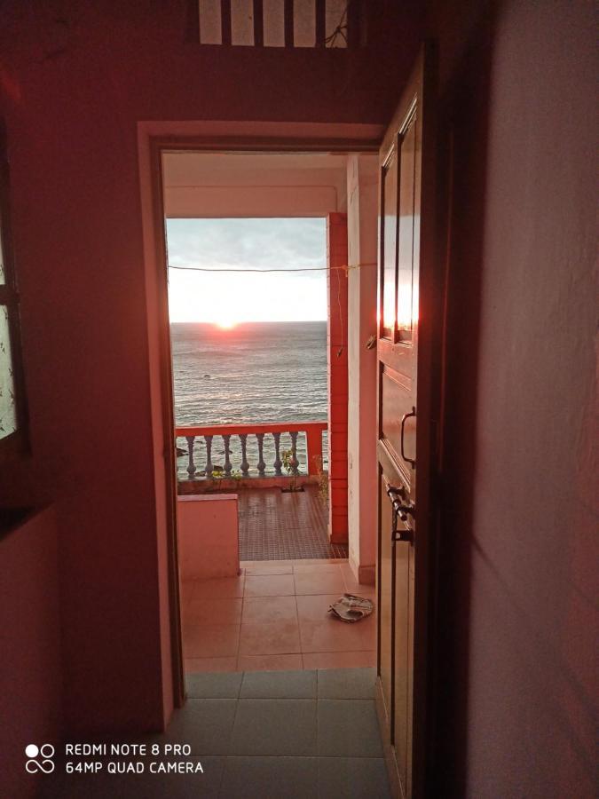 Om Ganesh Naik Guest House Arambol Bagian luar foto