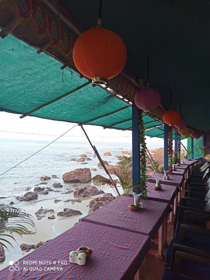 Om Ganesh Naik Guest House Arambol Bagian luar foto
